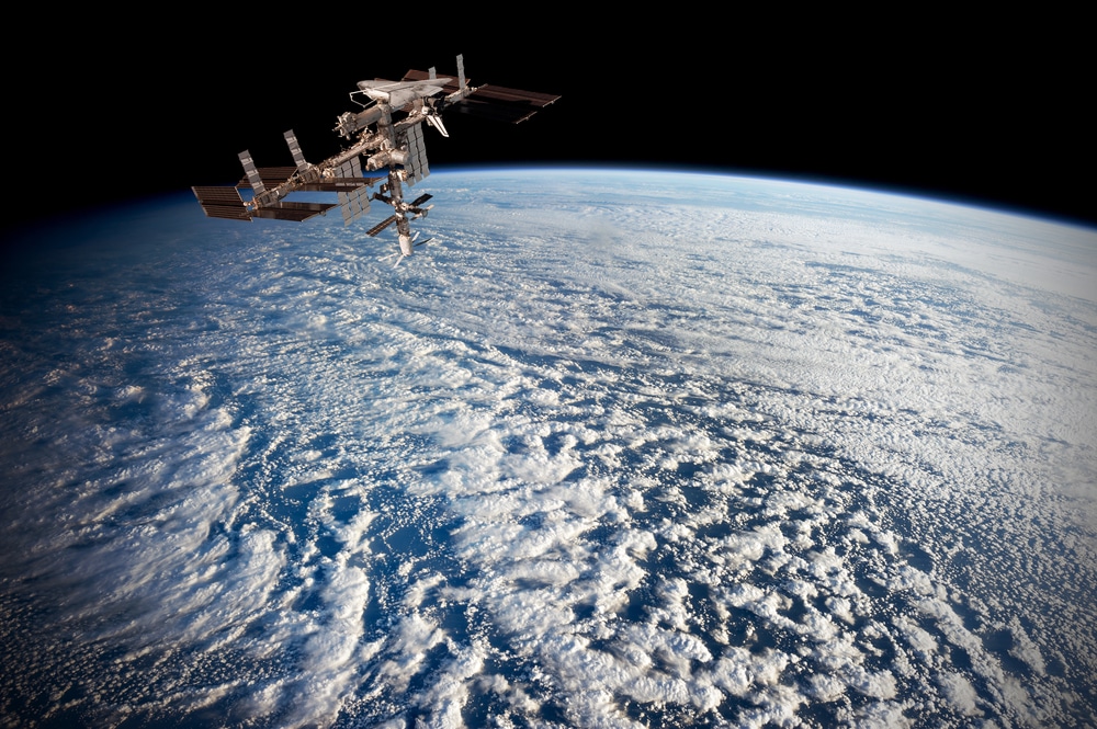 hd wallpapers space station